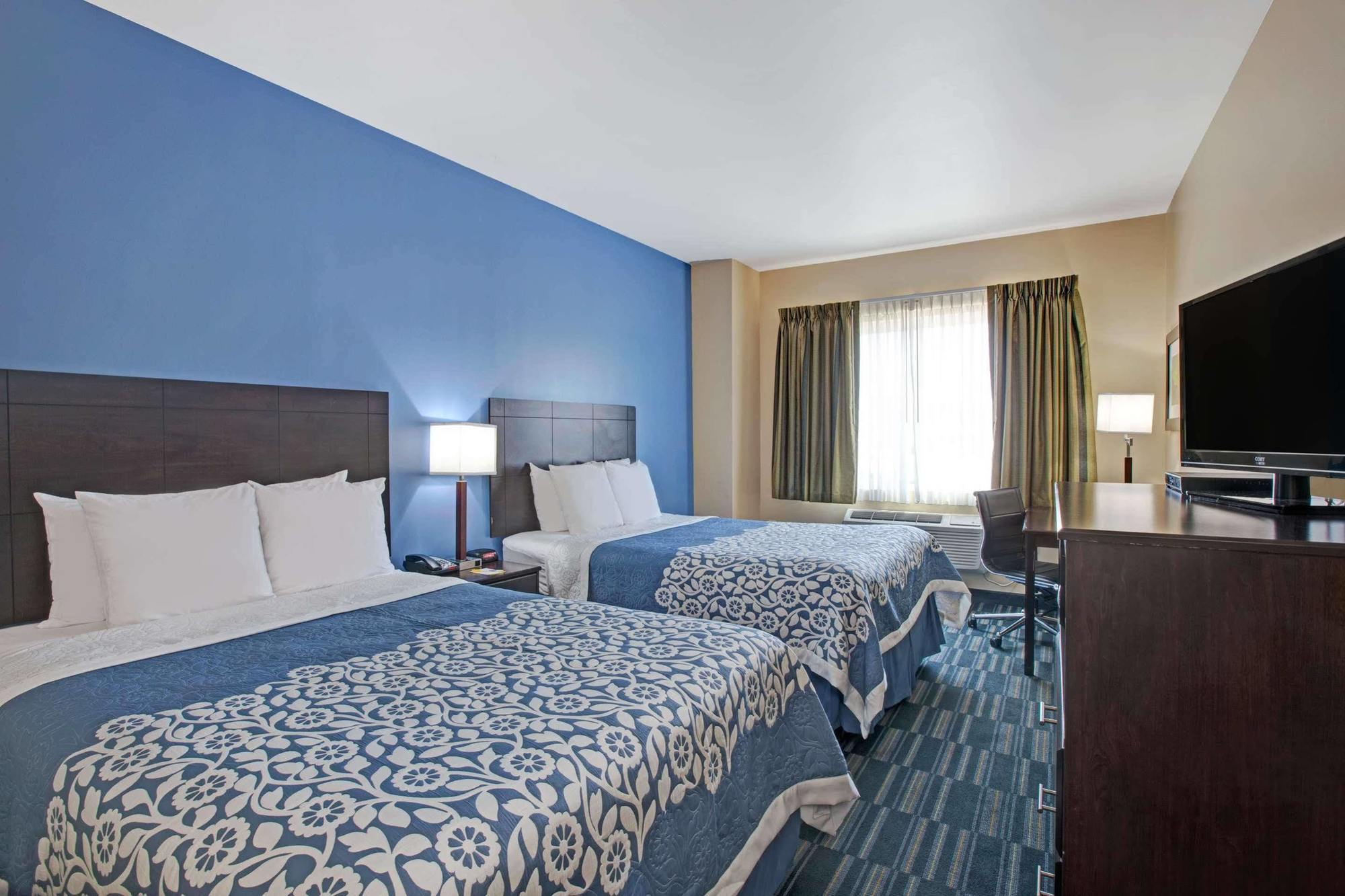Days Inn & Suites By Wyndham Ozone Park/Jfk Airport New York Kültér fotó