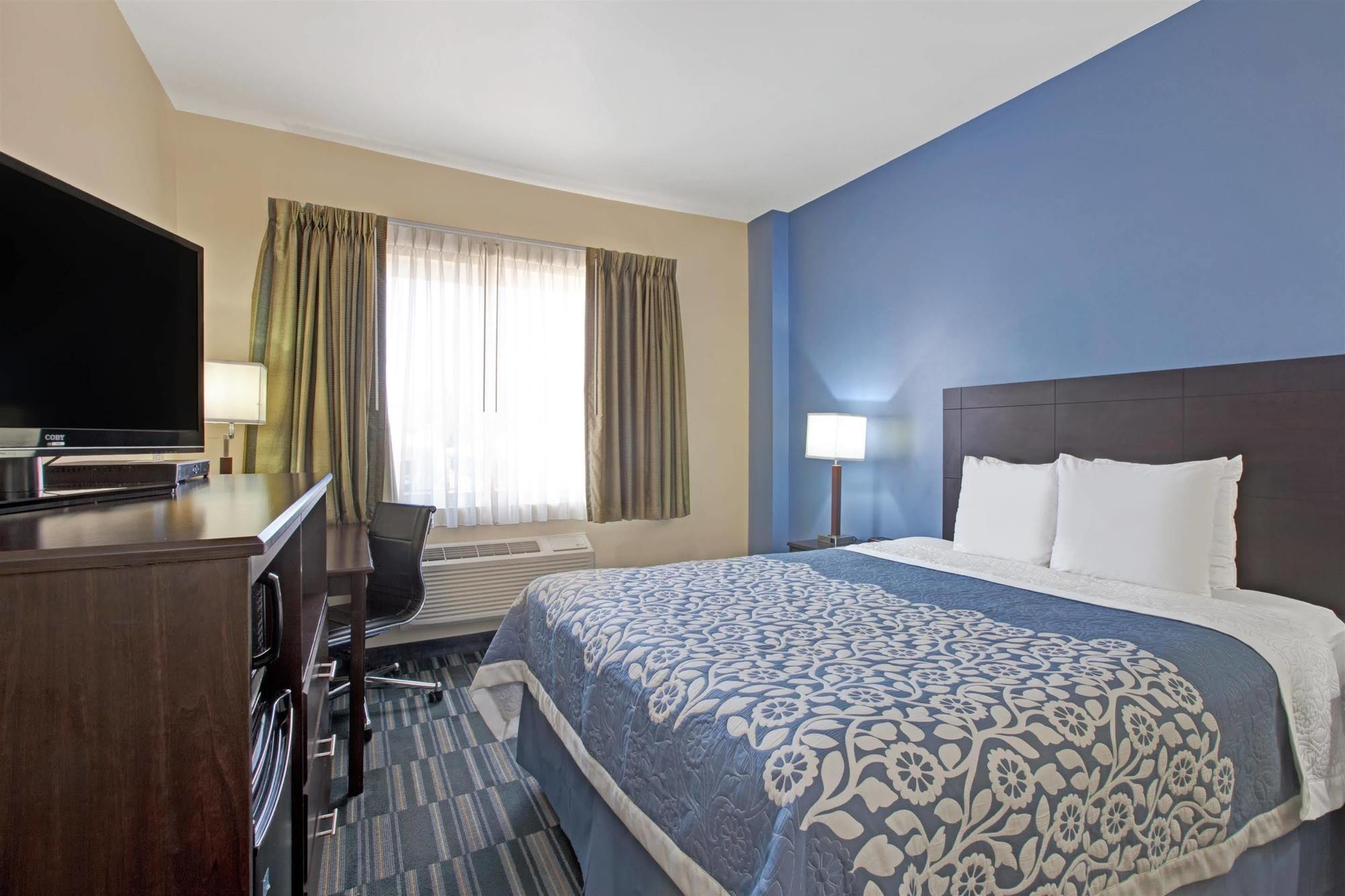 Days Inn & Suites By Wyndham Ozone Park/Jfk Airport New York Kültér fotó