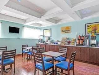 Days Inn & Suites By Wyndham Ozone Park/Jfk Airport New York Kültér fotó